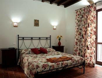 La Paranza Residence - Case Vacanze Trapani Exterior foto